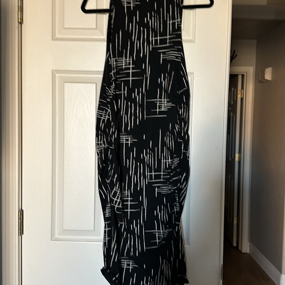 Maternity size small.  Never worn - Picture 2 of 2